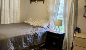 24 Merrimac St, Bangor, ME 04401