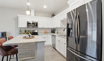 900 E 20th St, Burley, ID 83318