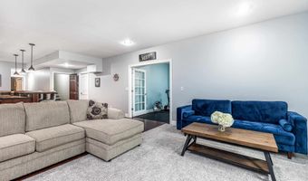 3302 Brook Holw, Asbury, IA 52002