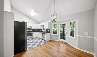 1528 Oakleaf Dr, Auburn, GA 30011