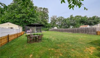 3236 S Bender Ave, Akron, OH 44319