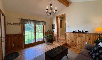 18 Ohandley Dr, Amenia, NY 12501