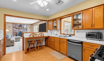 633 Spray Ave, Beachwood, NJ 08722
