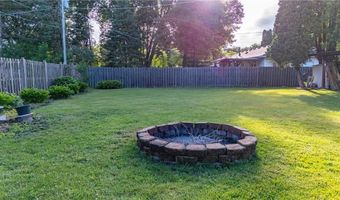 838 Jonathan Dr, Apple Valley, MN 55124