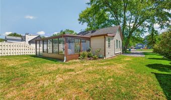 9168 Applewood St, Angola, NY 14006