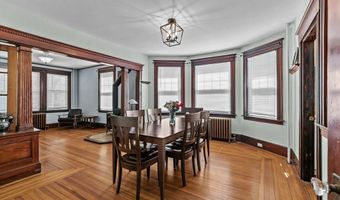 32 Thurston Ave A, Newport, RI 02840