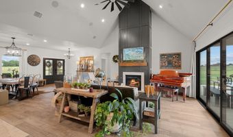 109 County Road 2696, Alvord, TX 76225