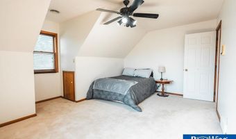 2105 N St St, Aurora, NE 68818
