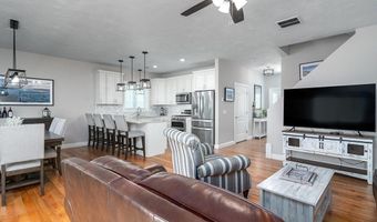 81 Batcheller Ave, Cranston, RI 02920