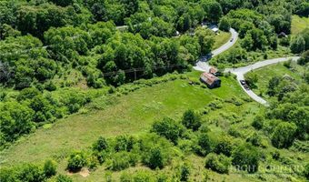 455 Shawnee Rd, Banner Elk, NC 28604