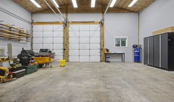 64100 E RELTON Ln, Brightwood, OR 97011