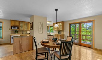 1042 Oak Knoll Dr, Ashland, OR 97520