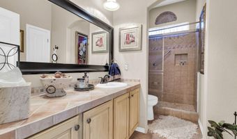 3829 E PEACH TREE Dr, Chandler, AZ 85249