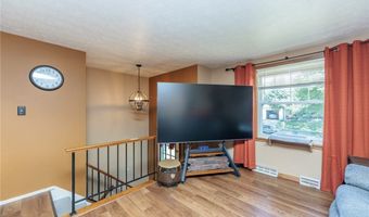 1404 Kendale Dr, Akron, OH 44314