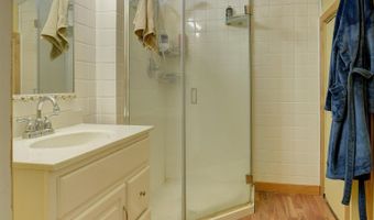 909 A Ave, Armstrong, IA 50514