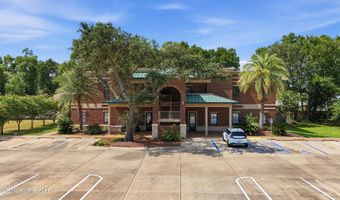 2556 Marcia Ct, Biloxi, MS 39531