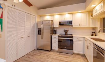 617 RED OAK Cir 121, Altamonte Springs, FL 32701