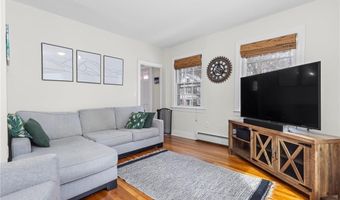 92 Franklin St, Bristol, RI 02809