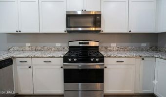 35 Pacolet Ln, Beaufort, SC 29906