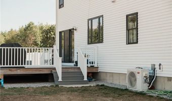 41 Wintergreen Way, Glocester, RI 02814