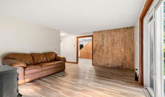 36 High St, Antrim, NH 03440