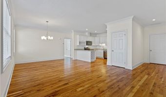 73 W Main St 6, Clinton, CT 06413