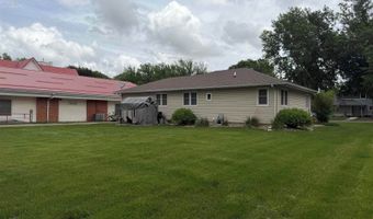 331 S 4th St, Akron, IA 51001