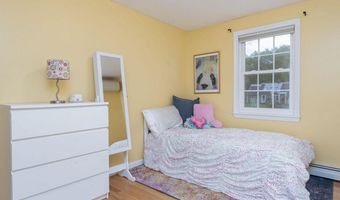 27 Grafton Dr, Bedford, NH 03110