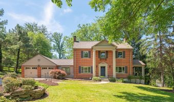 3119 N Farmcrest Dr, Amberley, OH 45213