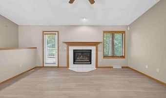 626 Samuel Dr, Madison, WI 53717