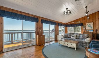 878 Rattlesnake Is, Alton, NH 03810