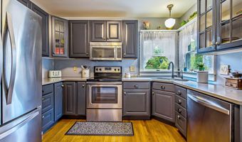 4951 W Liberty Rd, Ann Arbor, MI 48103