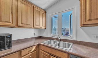 96 Pheasant Ln, Oceanside, CA 92057