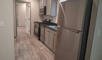 328 W 53rd St 10, Anderson, IN 46013