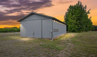 10418 CHAMPOEG Rd, Aurora, OR 97002