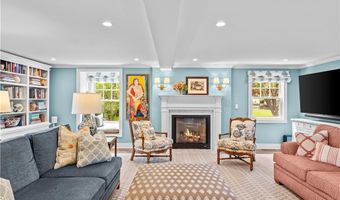 36 Ferry Ln, Barrington, RI 02806