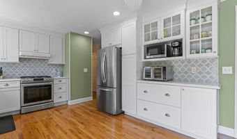 623 Forecastle Ave, Beachwood, NJ 08722
