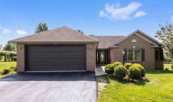 108 Winfield Manor Dr, Adams Twp., PA 16046