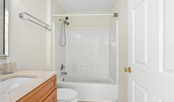 1114 S COLLEGE St, Auburn, AL 36830