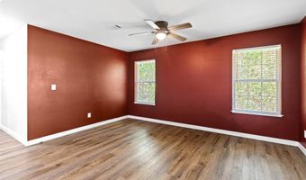 10 Middleton Ln, Atmore, AL 36502