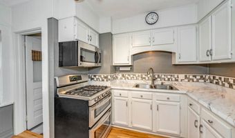 1001 42nd St, Des Moines, IA 50311