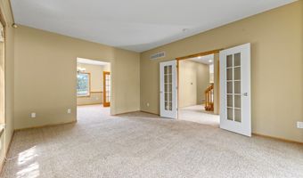 704 SW Coventry Cir, Ankeny, IA 50023