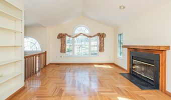 100 Canada Goose Dr, Allamuchy Twp., NJ 07840
