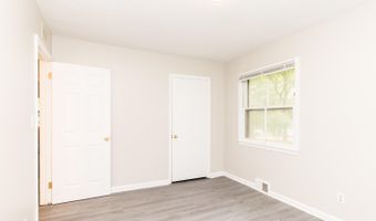 2310 Pinecrest Ave, Ann Arbor, MI 48104