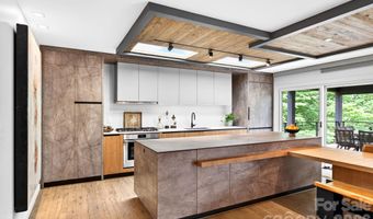 48 Woodvale Ave, Asheville, NC 28804