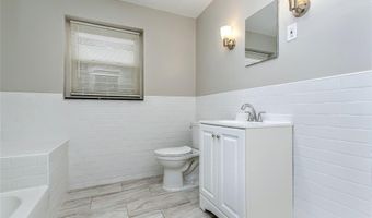 8910 Gravois Rd, Affton, MO 63123