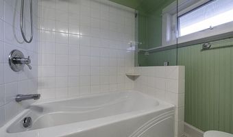 563 Rock - 152 Maple St, Ashland, OR 97520