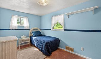 2312 Lake Ave, Allison Park, PA 15101