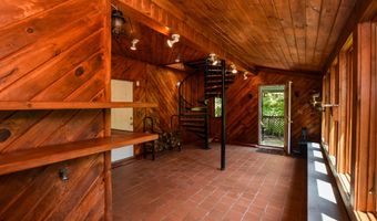 445 County Rd, Becket, MA 01223