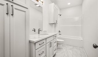 908 SNOW WHITE Dr, Alexandria, LA 71303